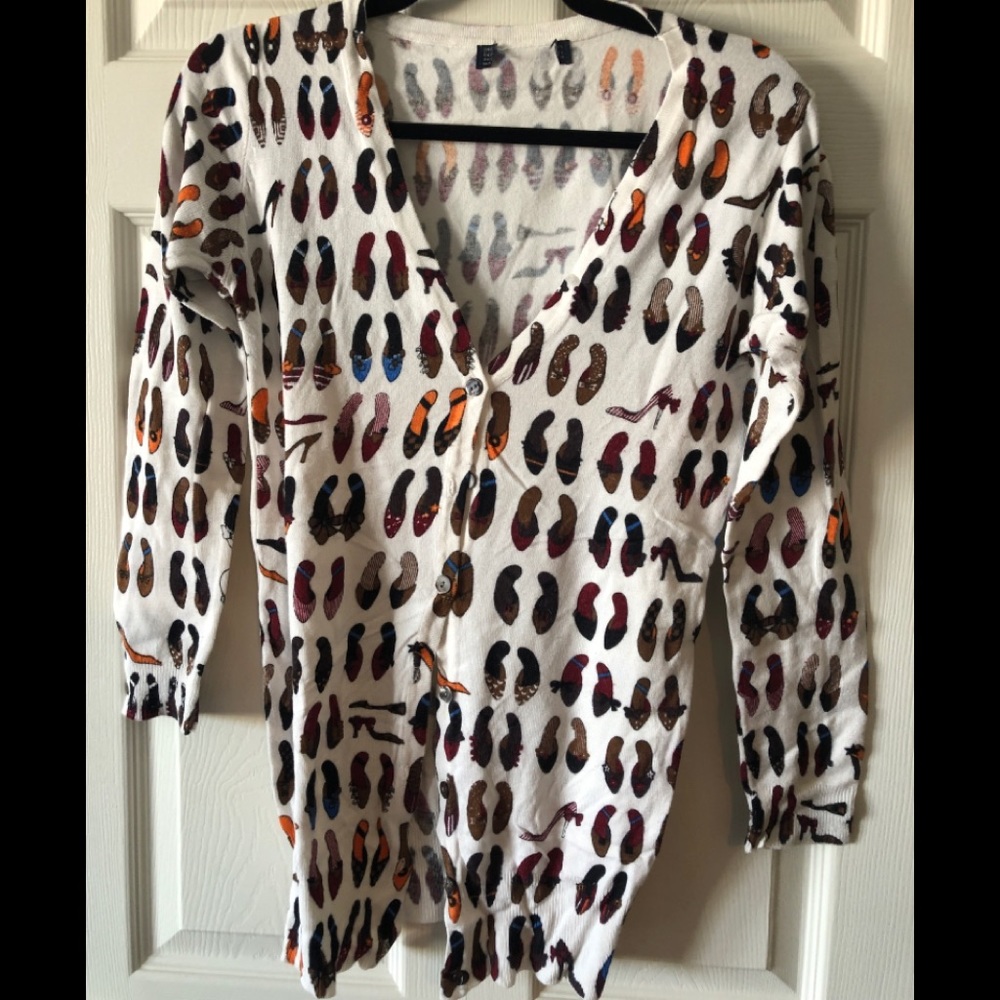Shoe print cardigan